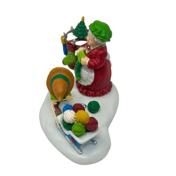 Department 56 - North Pole - "More Yarn For Your Stockings Mrs. Claus!" Vintage - Picture 4 of 9